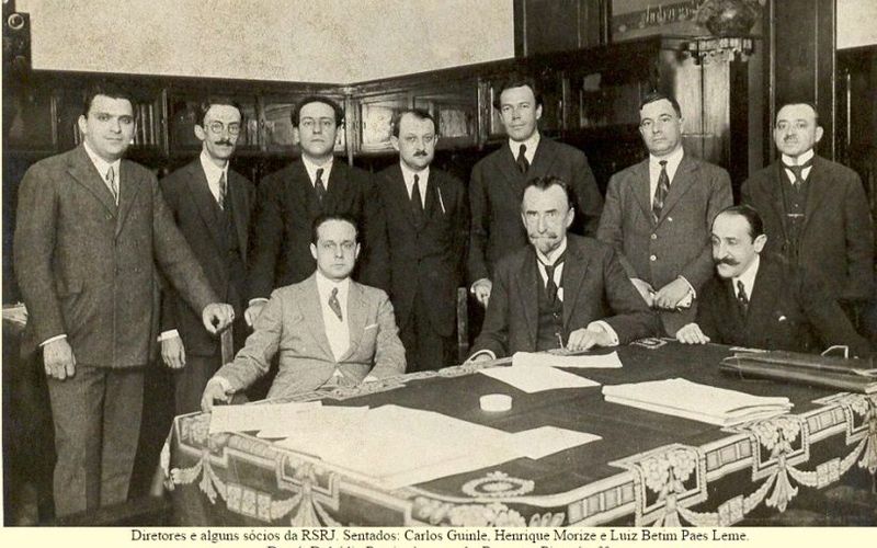 Equipamento de transmissão rádio em estúdio histórico da broadcasting