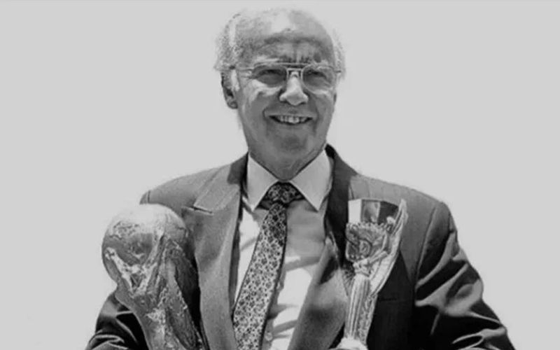 Zagallo em momento histórico de sua carreira no futebol brasileiro