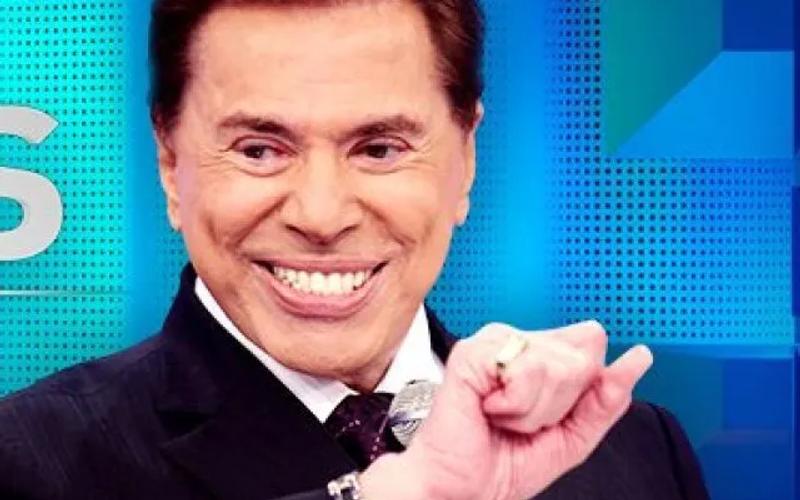 Silvio Santos em momento de recuperação durante internação hospitalar.