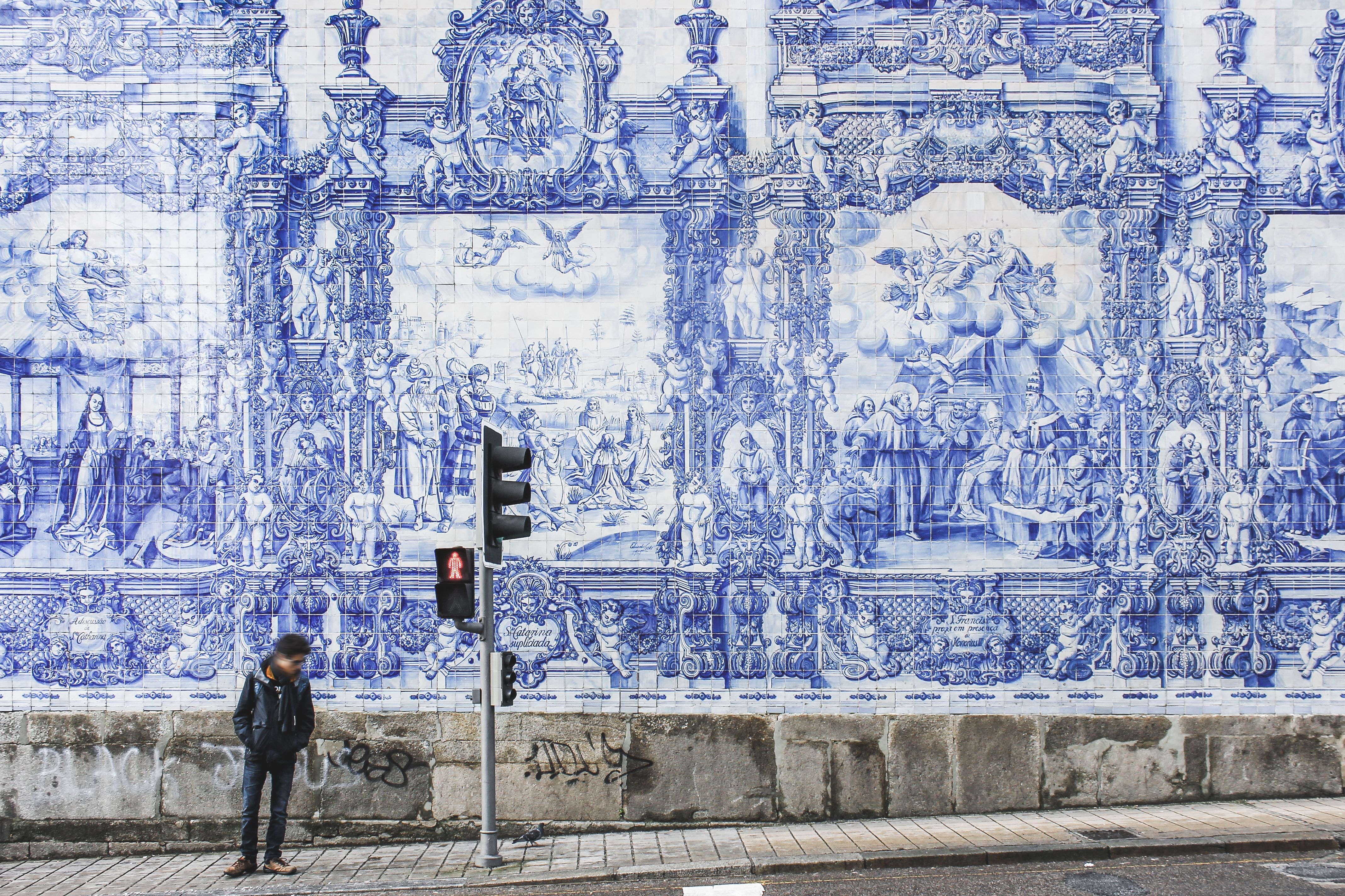 Retrato de Luís de Camões, poeta português que moldou a língua nacional