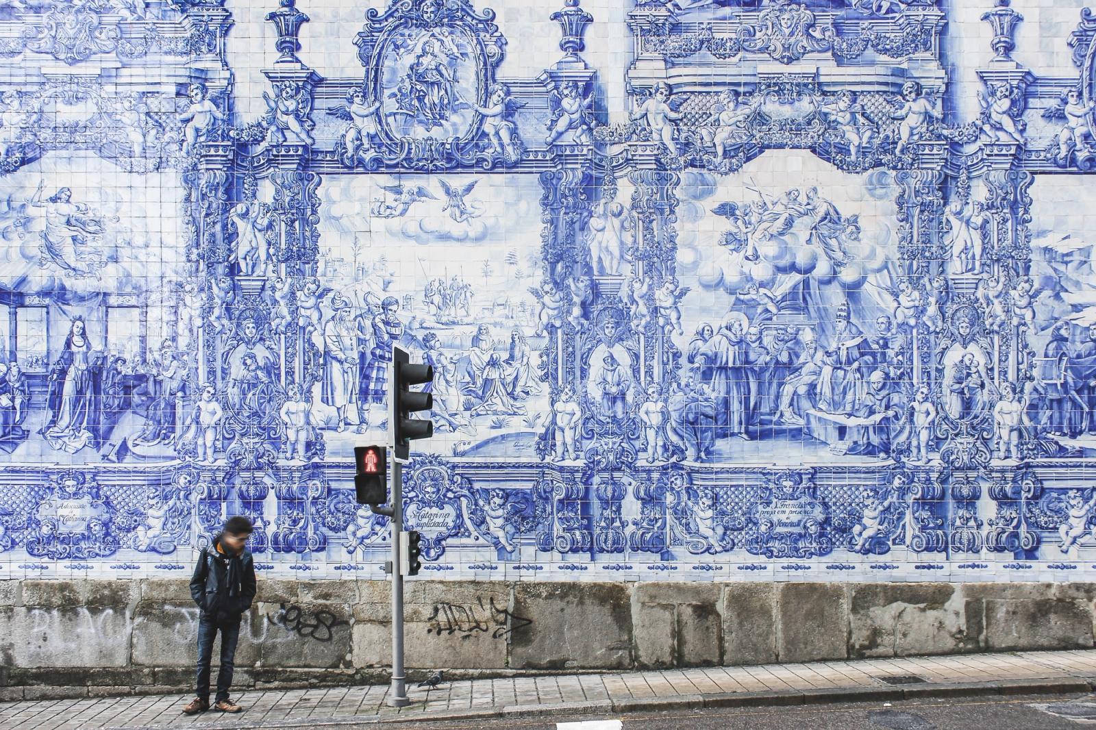 Retrato de Luís de Camões, poeta português que moldou a língua nacional