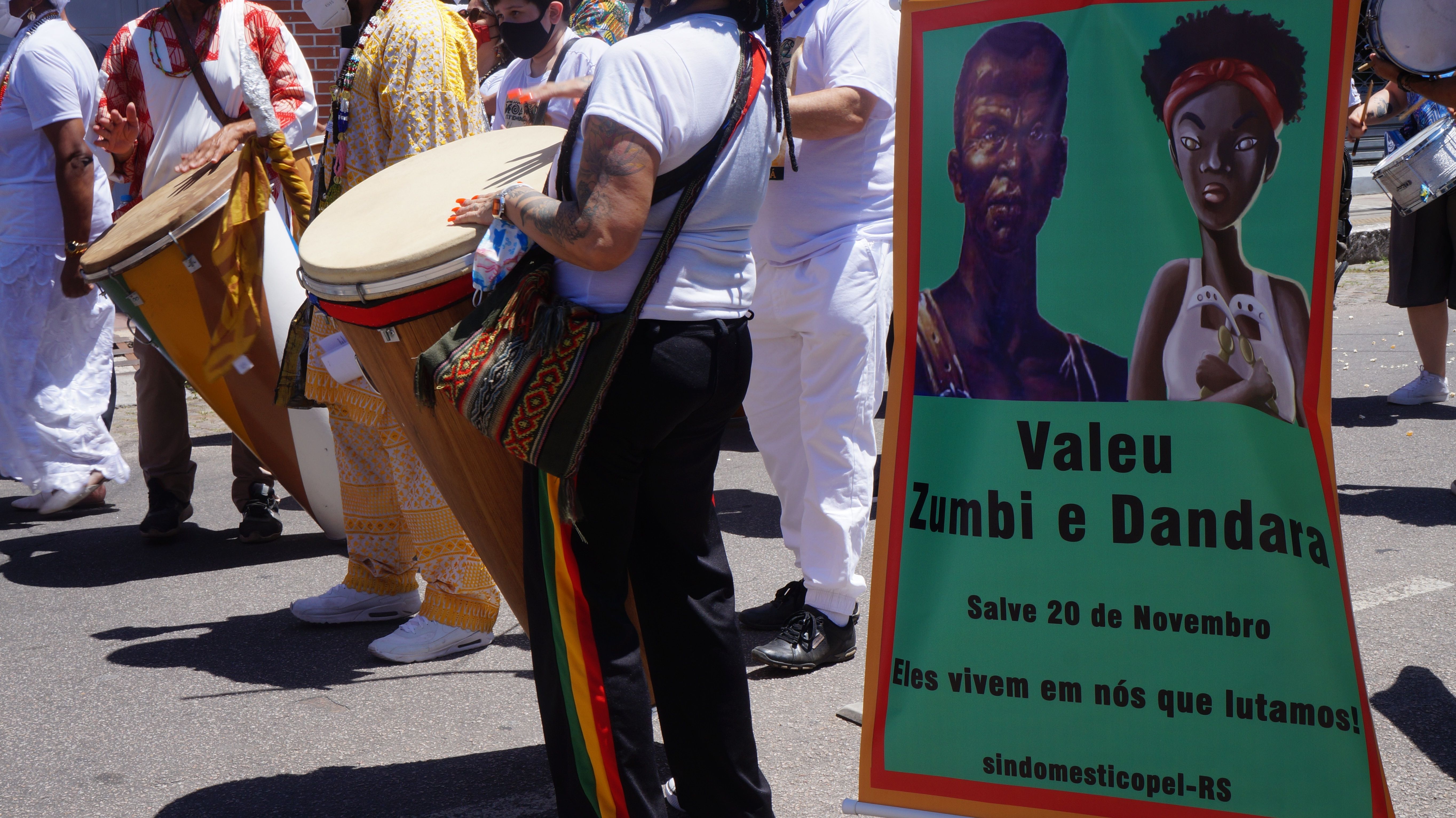 Símbolos de resistência e luta pela igualdade racial no Brasil