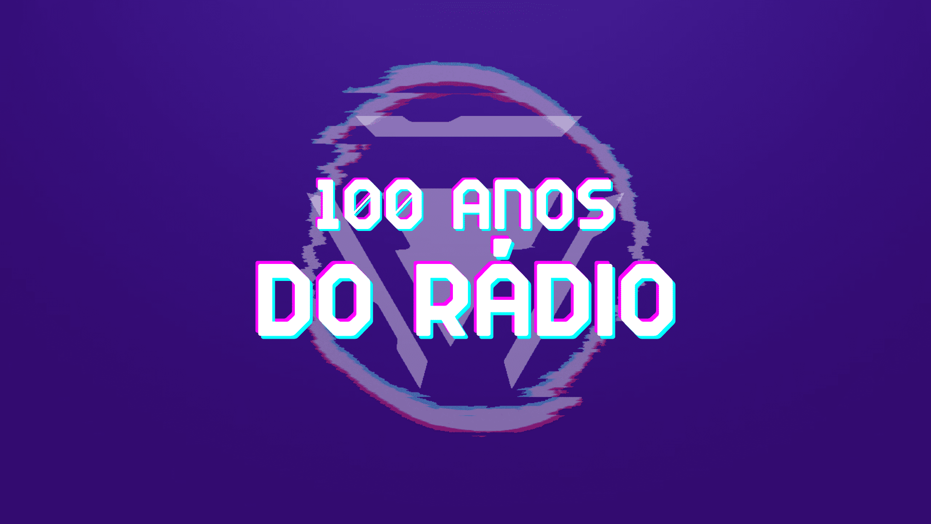 Microfone retro em estúdio, símbolo dos cem anos de radiodifusão brasileira