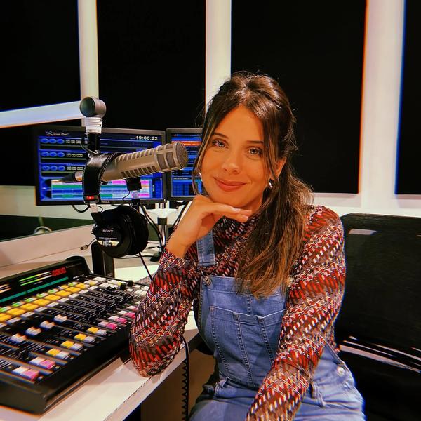 Louise Heine, locutora de rádio