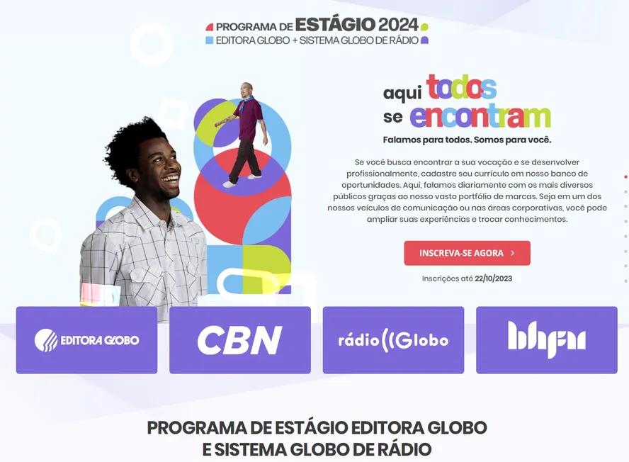Profissionais em estúdio de rádio e televisão trabalhando juntos