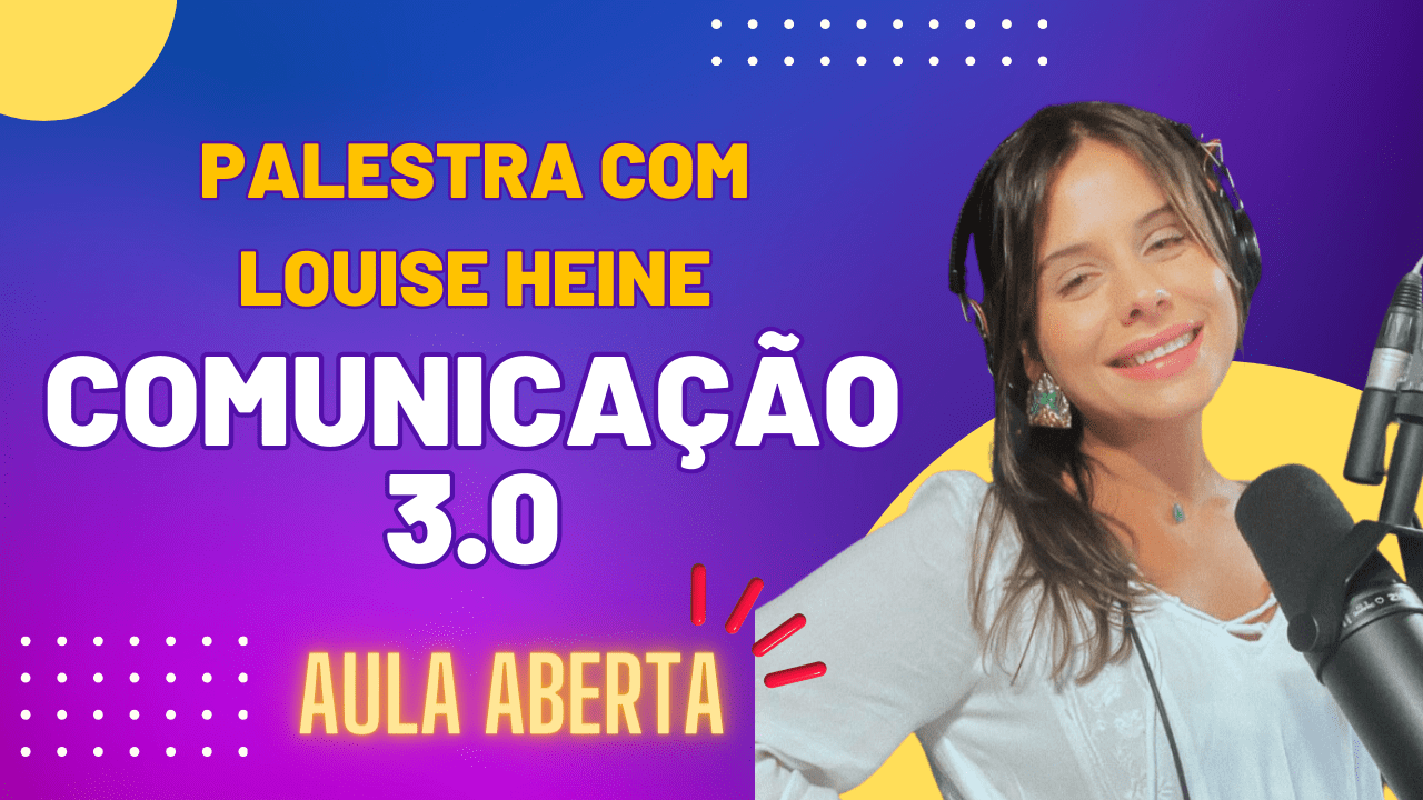 Comunicadora em apresentação diante de alunos e público engajado