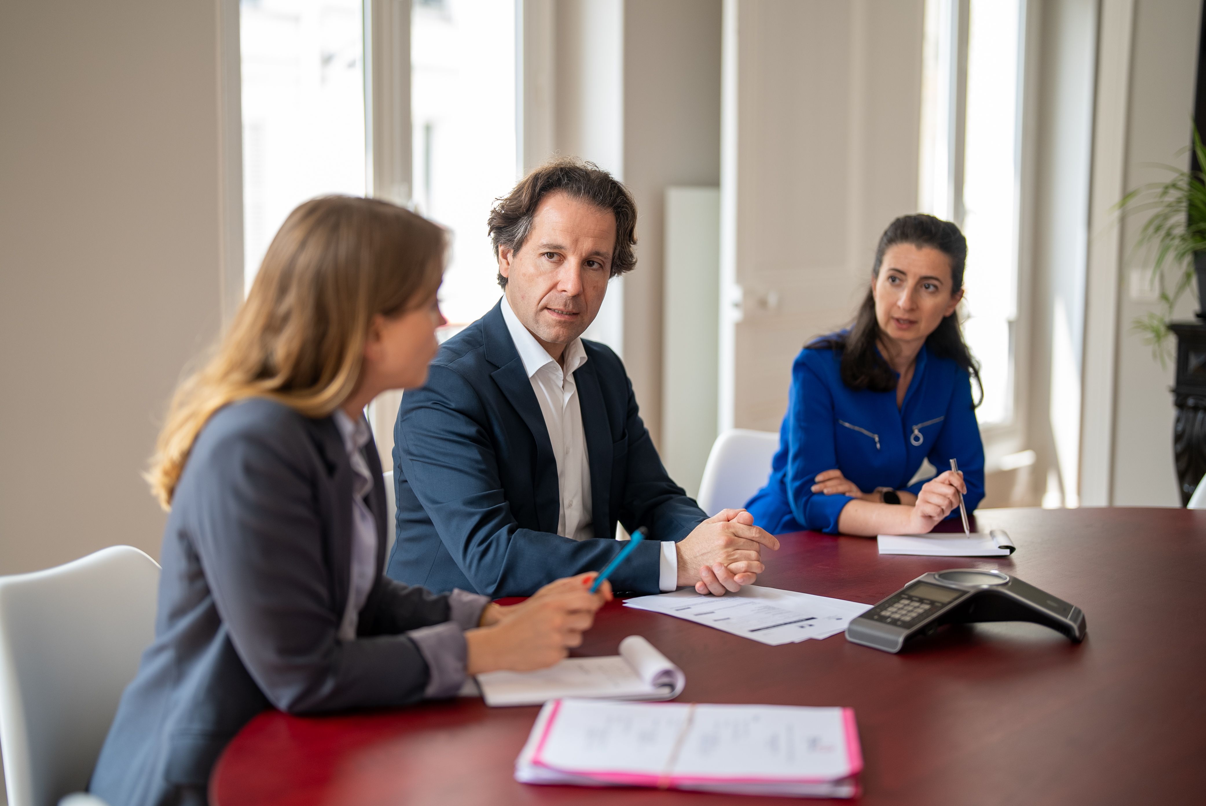 Comment protéger une marque avant son lancement ? Stratégies dirigeant