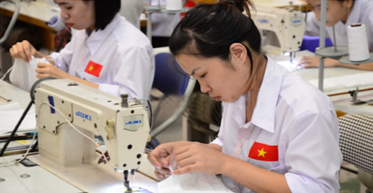 xuất khẩu lao động đài loan đơn may mặc