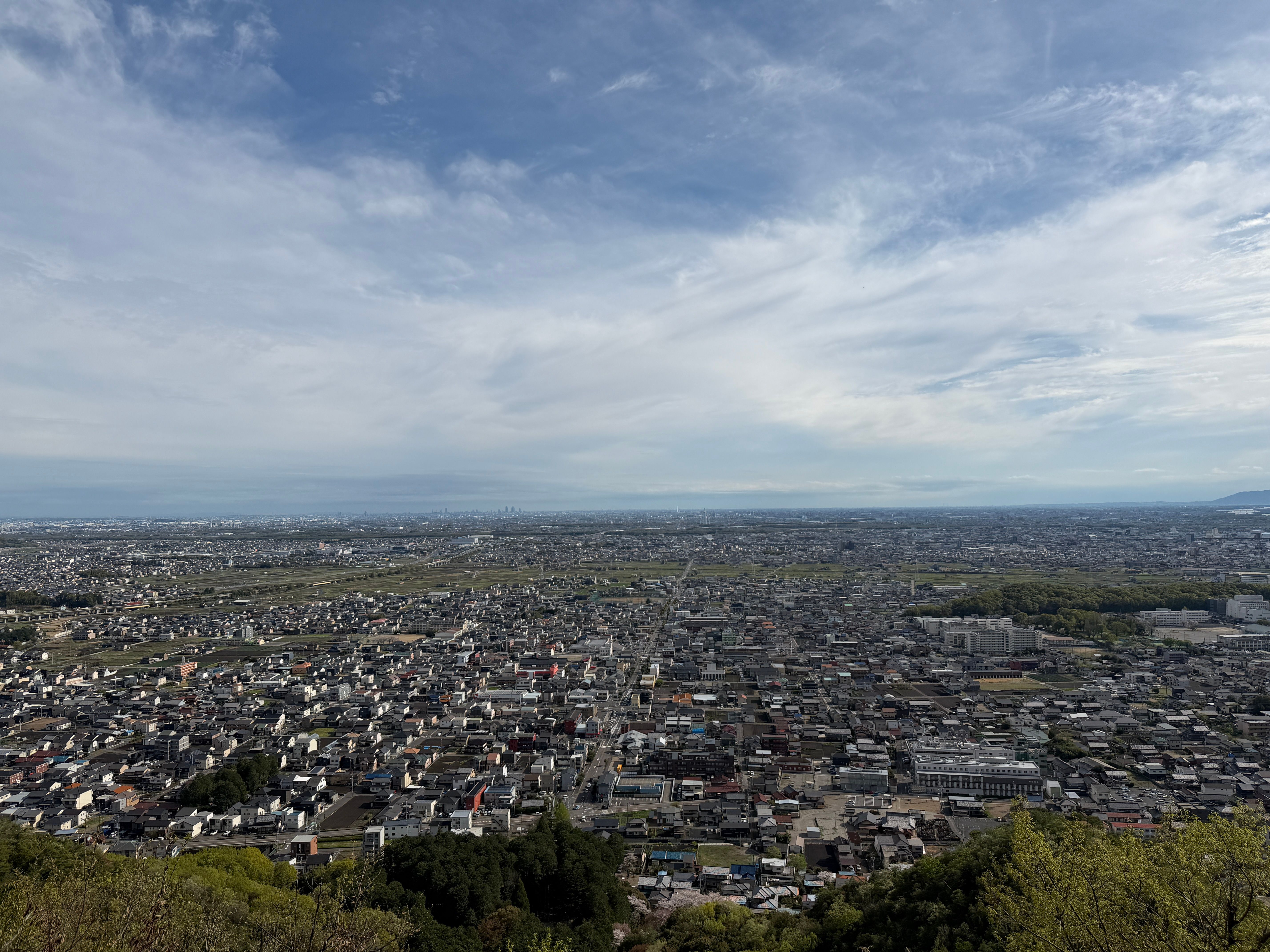 金華山周辺の低山から見た岐阜の街並み