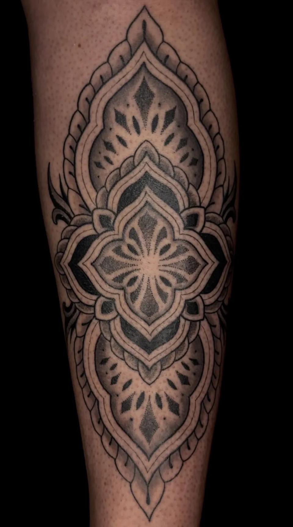 Decorative tattoo