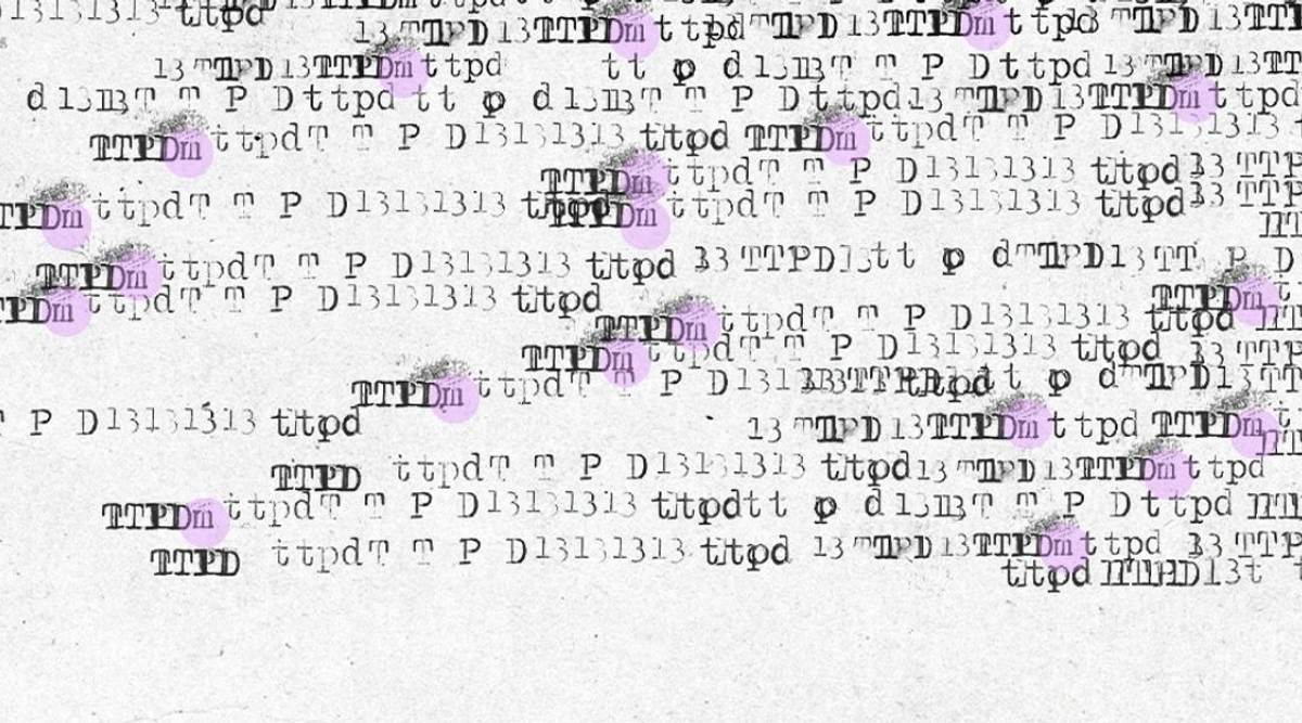 La letra M que apareció por error en el diseño del código QR durante la revisión