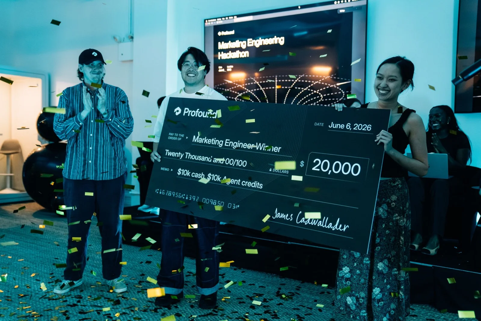 Победители хакатона: Aaron Lu и Brianna Pham с призом $40 000