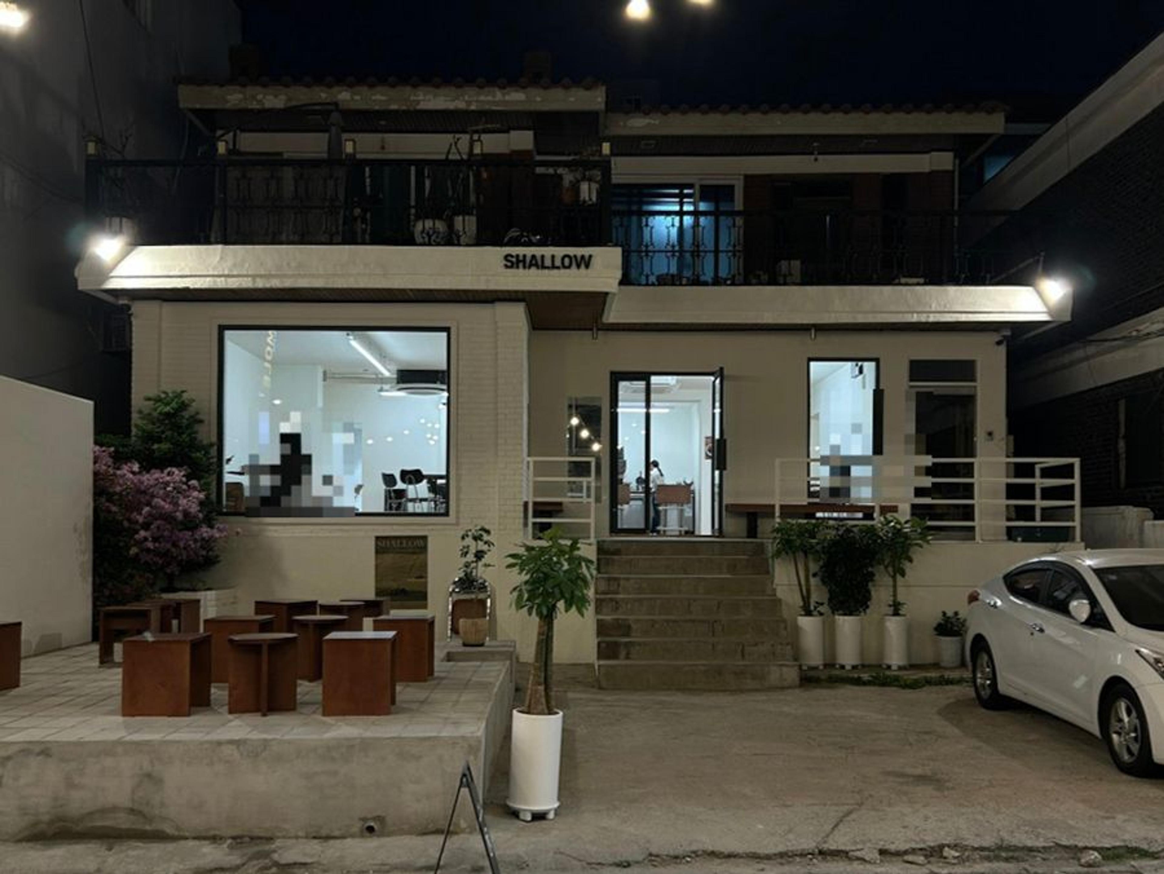 샬로우커피 구월동점 25평 인테리어 사진 3