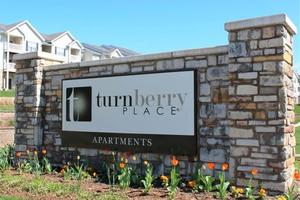 Turnberry Place Apartments