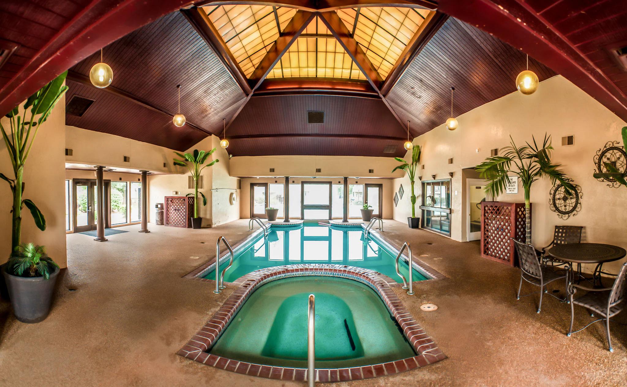Ridgewood Village Apartments in St. Louis, MO
