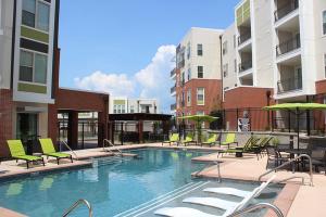 The Vue at Creve Coeur Furnished Apartments