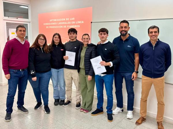 Presentación de Proyectos Finales de los nuevos Técnicos en Higiene y Seguridad en el Trabajo