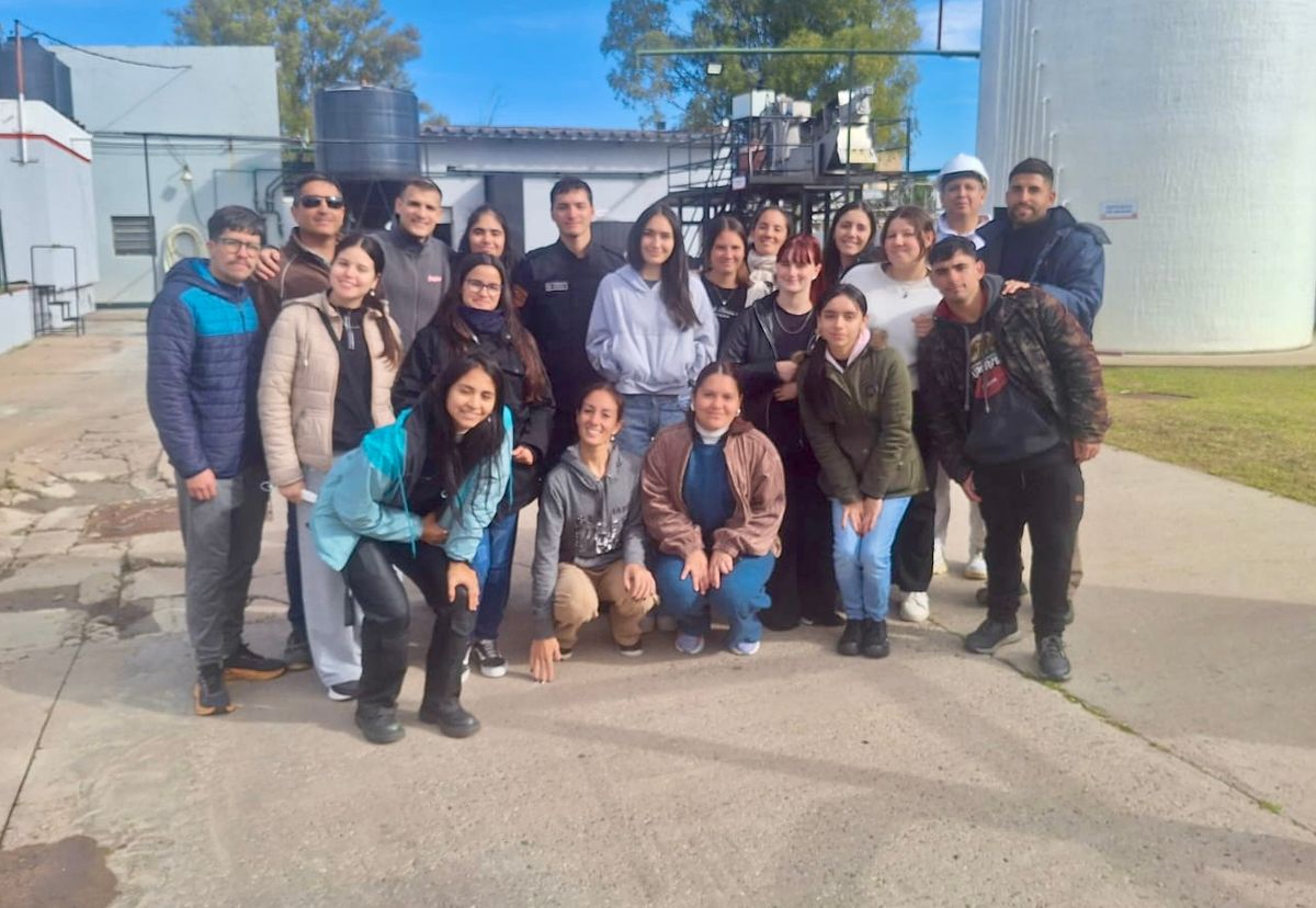 Estudiantes de la Tec. Univ. en Higiene y Seguridad realizaron una visita a Rafaela Alimentos S.A.