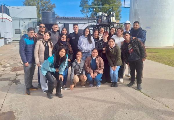 Estudiantes de la Tec. Univ. en Higiene y Seguridad realizaron una visita a Rafaela Alimentos S.A.
