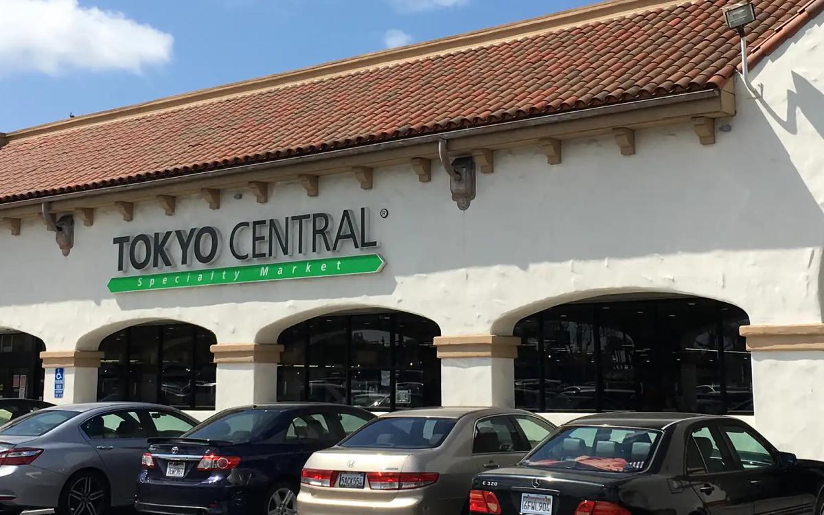 Costa Mesa storefront