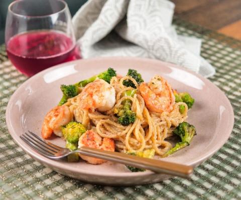 Creamy Miso Shrimp Pasta in 4 Easy Steps