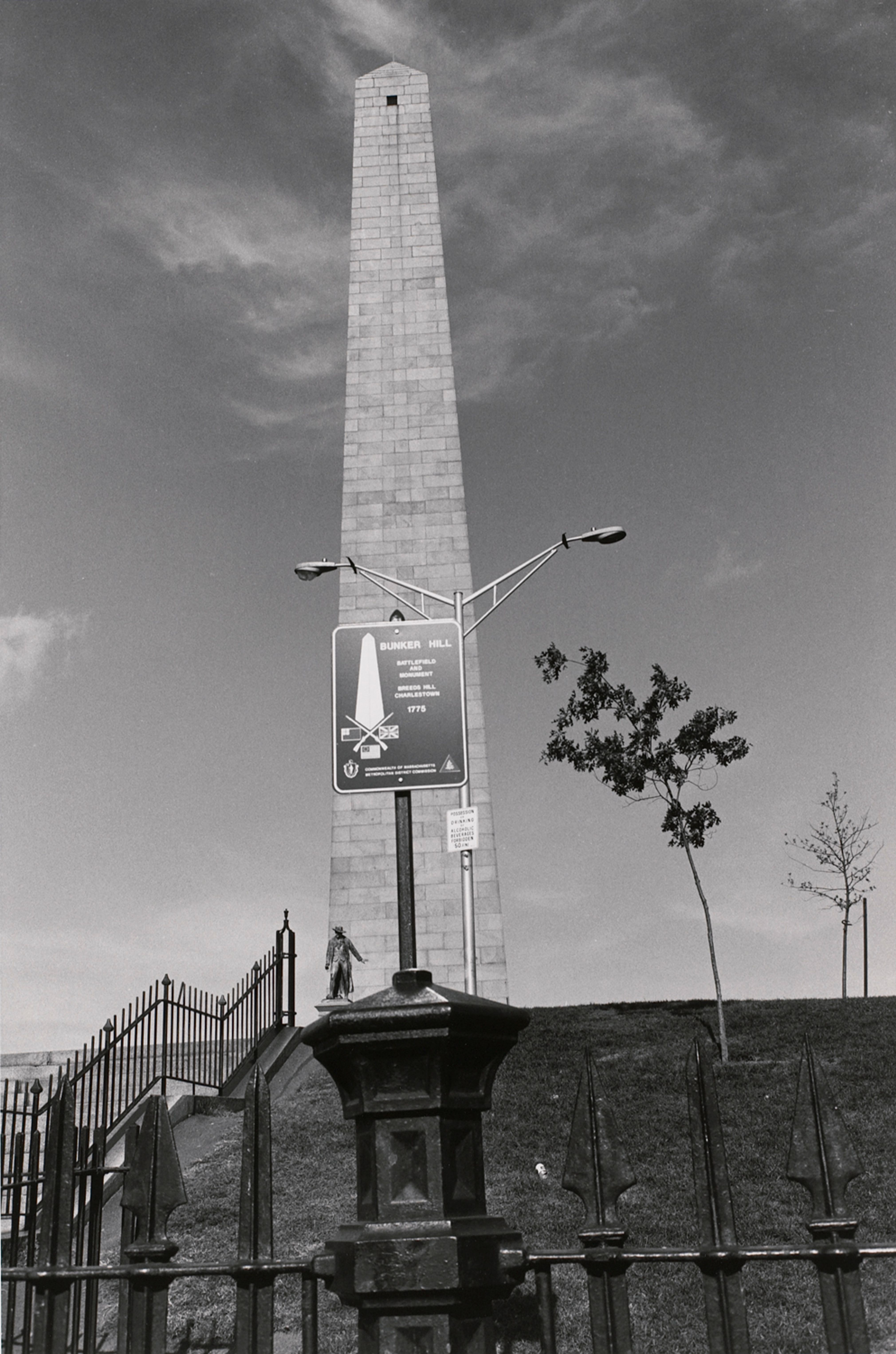 Bunker Hill Monument and Statue of William Prescott. Boston, Massachusetts