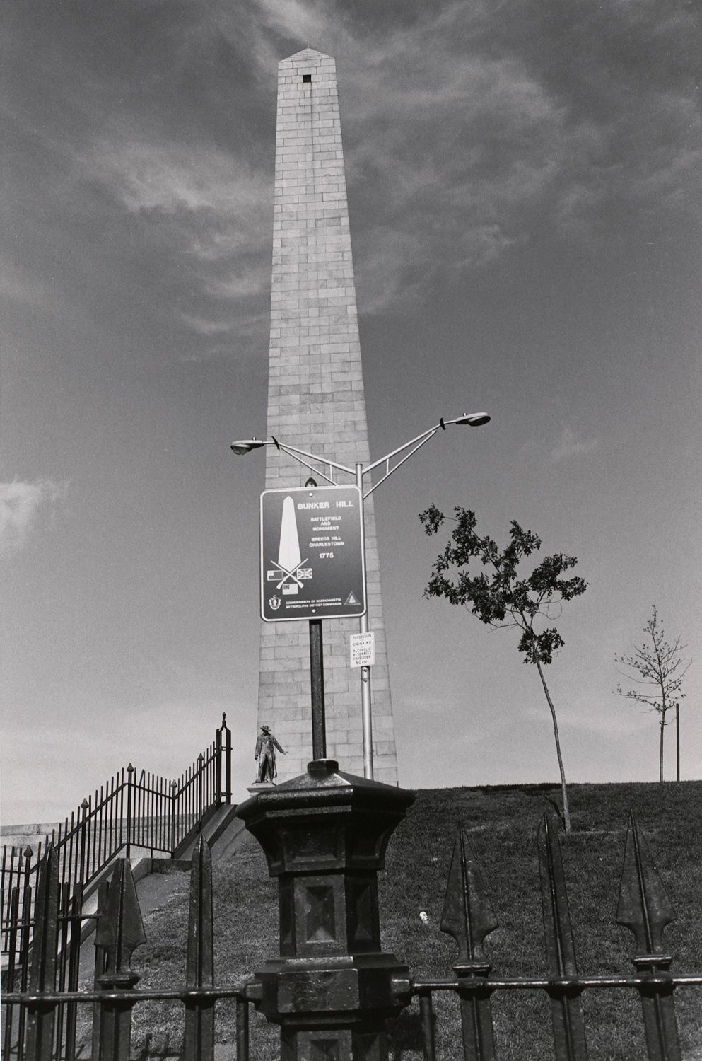 Bunker Hill Monument and Statue of William Prescott. Boston, Massachusetts