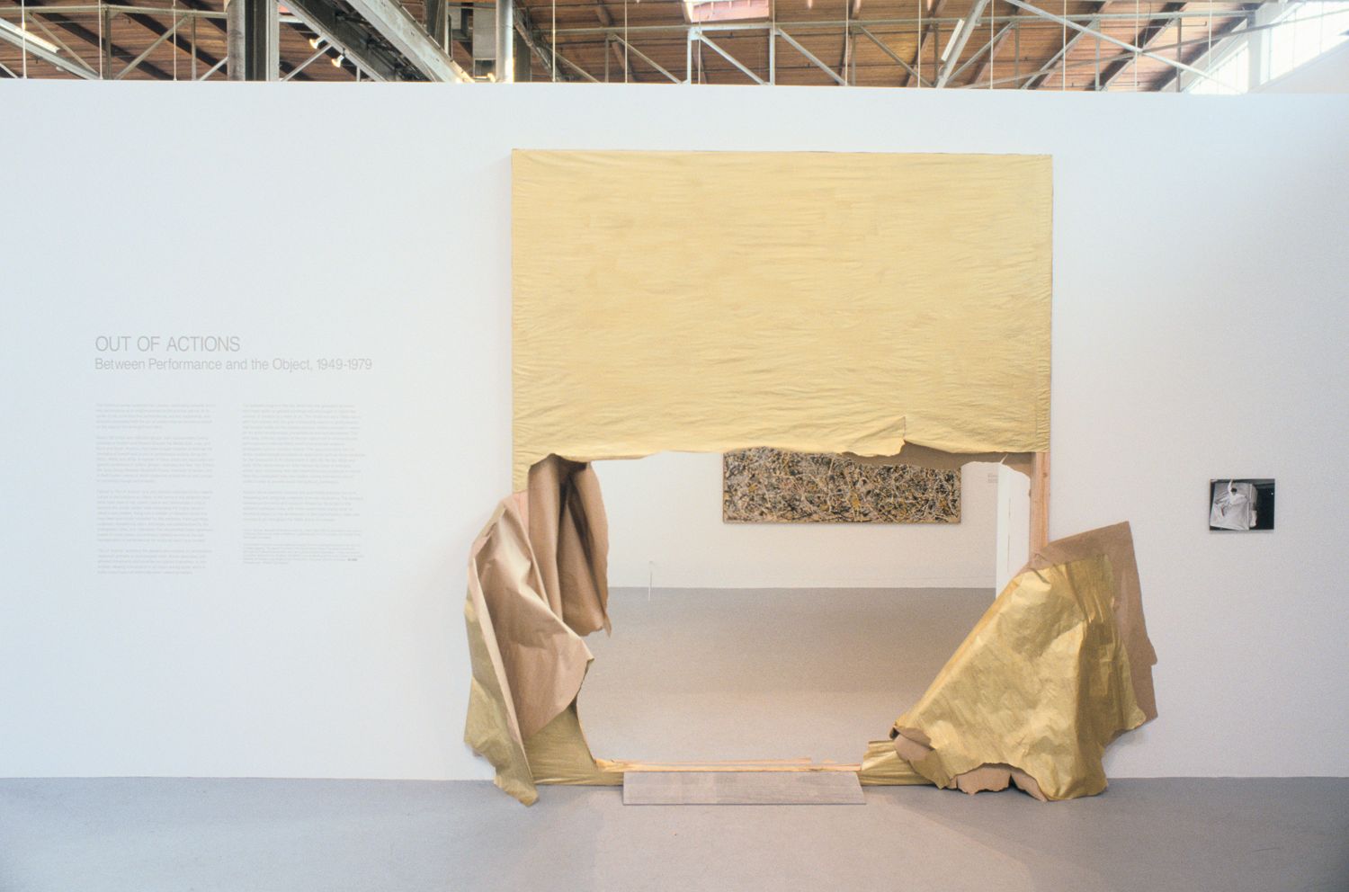 アート・デザイン・音楽 Out of Actions 1949-1979 Out of Actions: Between Performance and the Object, 1949-1979