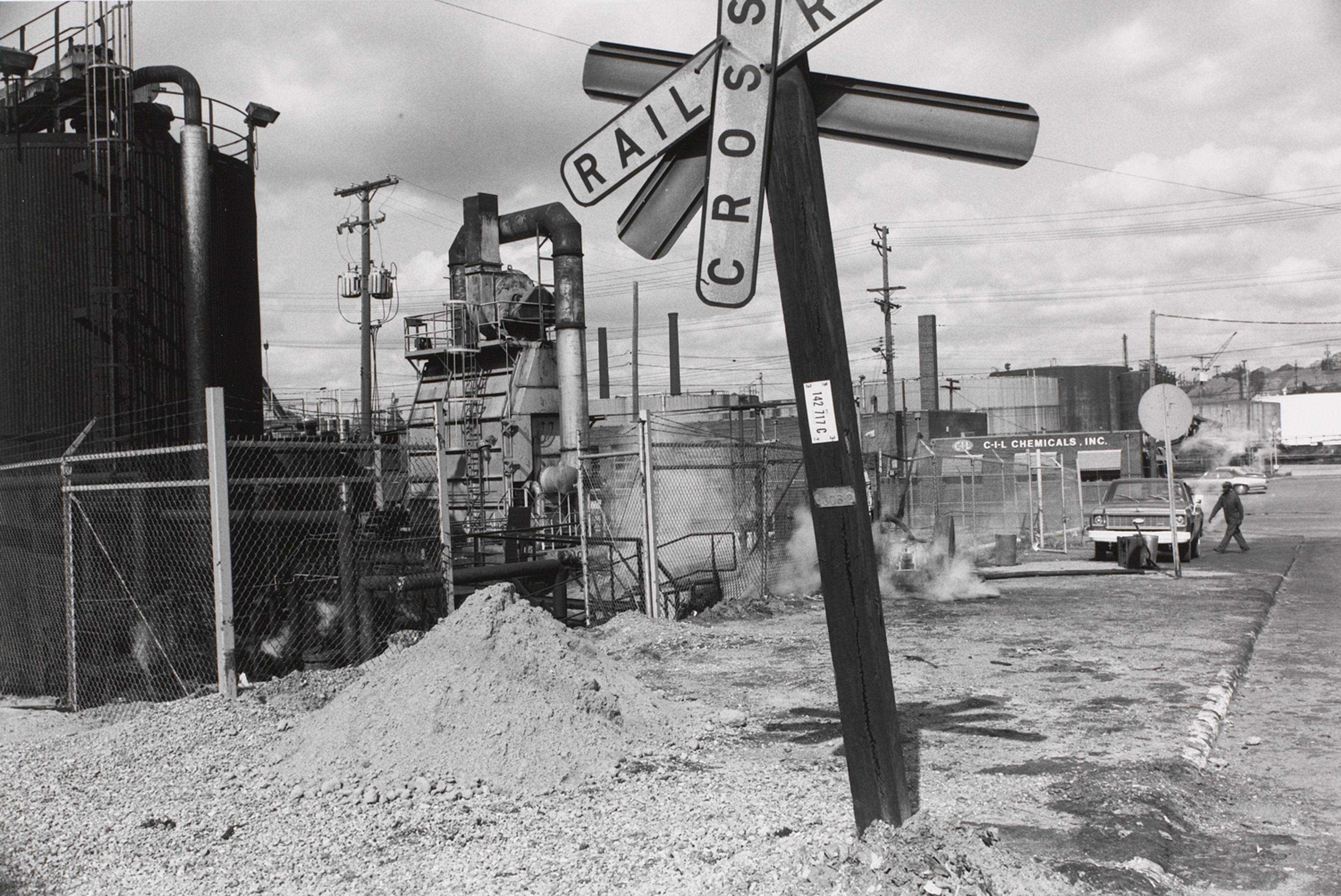 CLEVELAND, OHIO (railroad crossing)