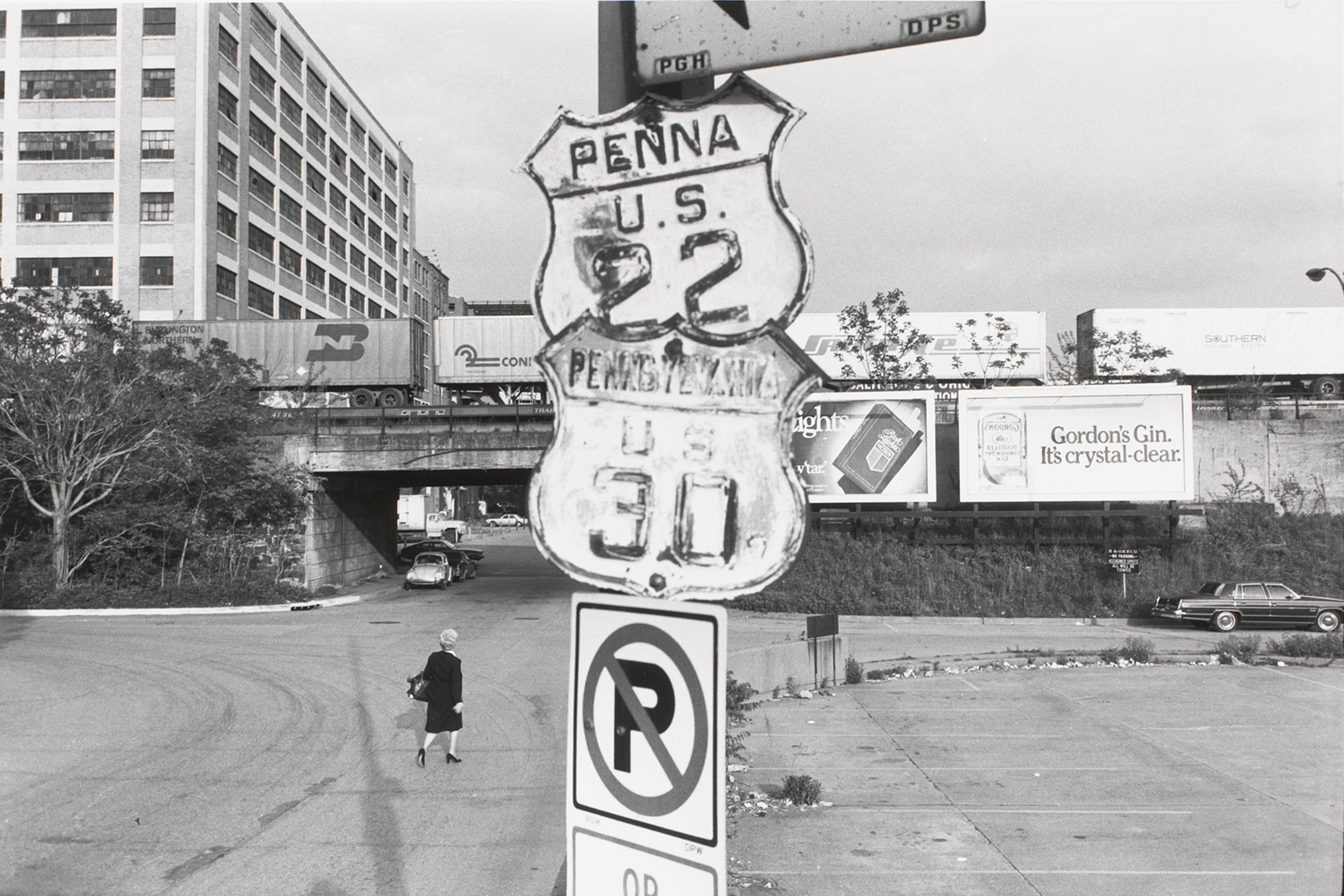 PITTSBURGH, PENNSYLVANIA (road signs)