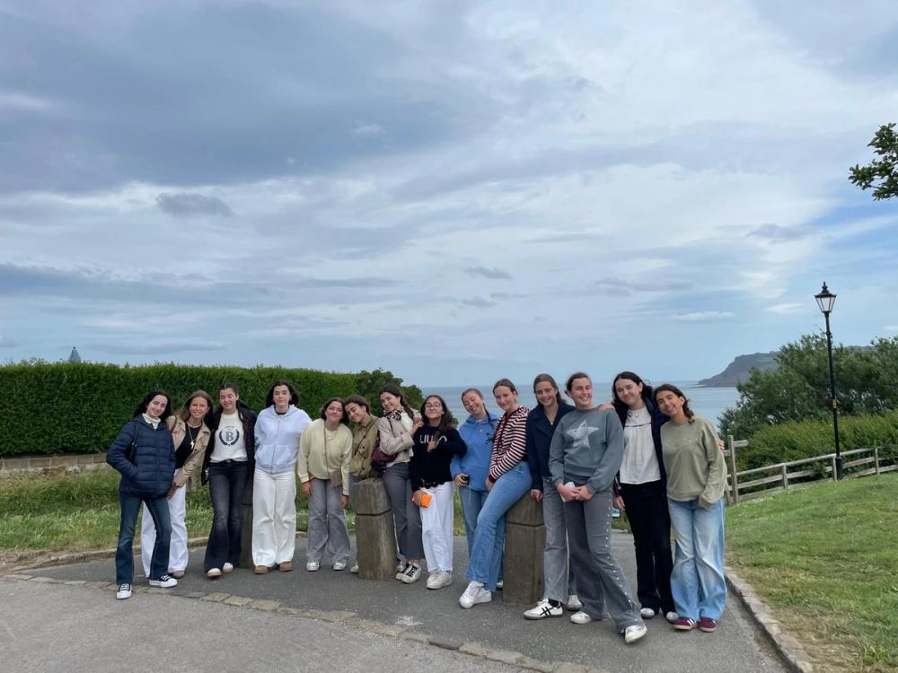 Stay in England: a unique experience for Institució students