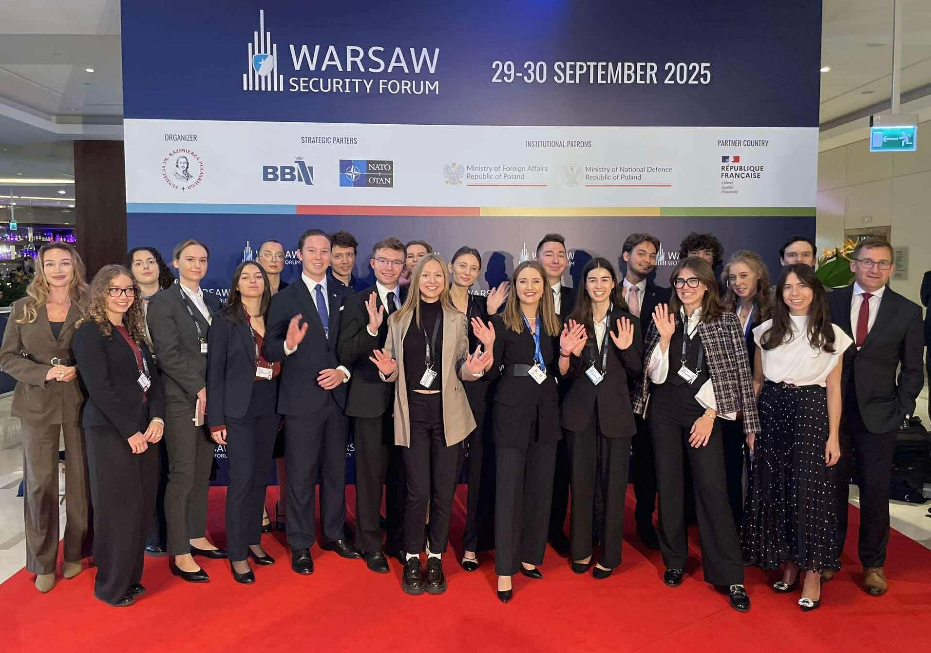 Członkowie Forum Młodych Dyplomatów