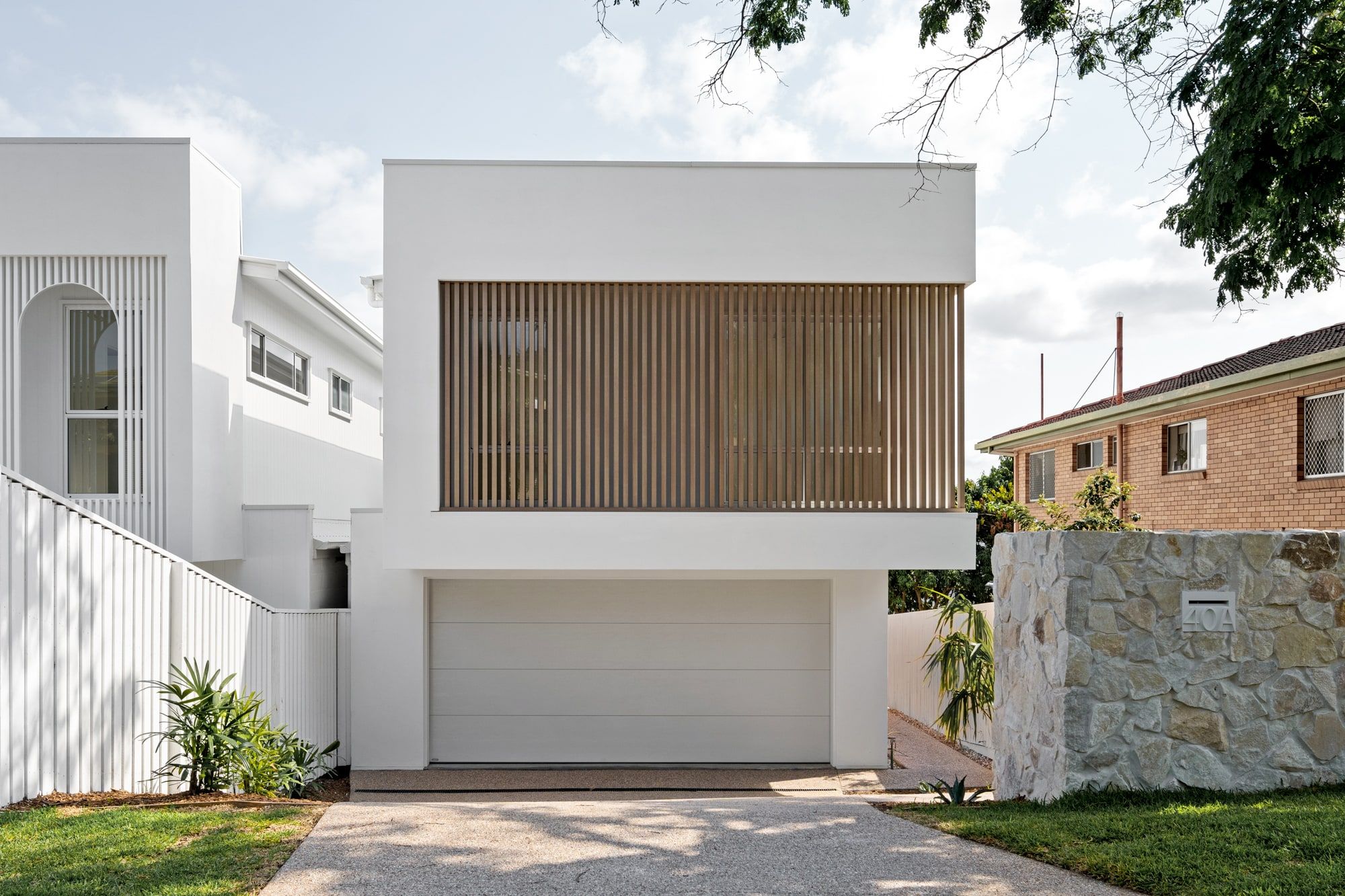 Coastal inspired luxury home design in Camp Hill, Brisbane