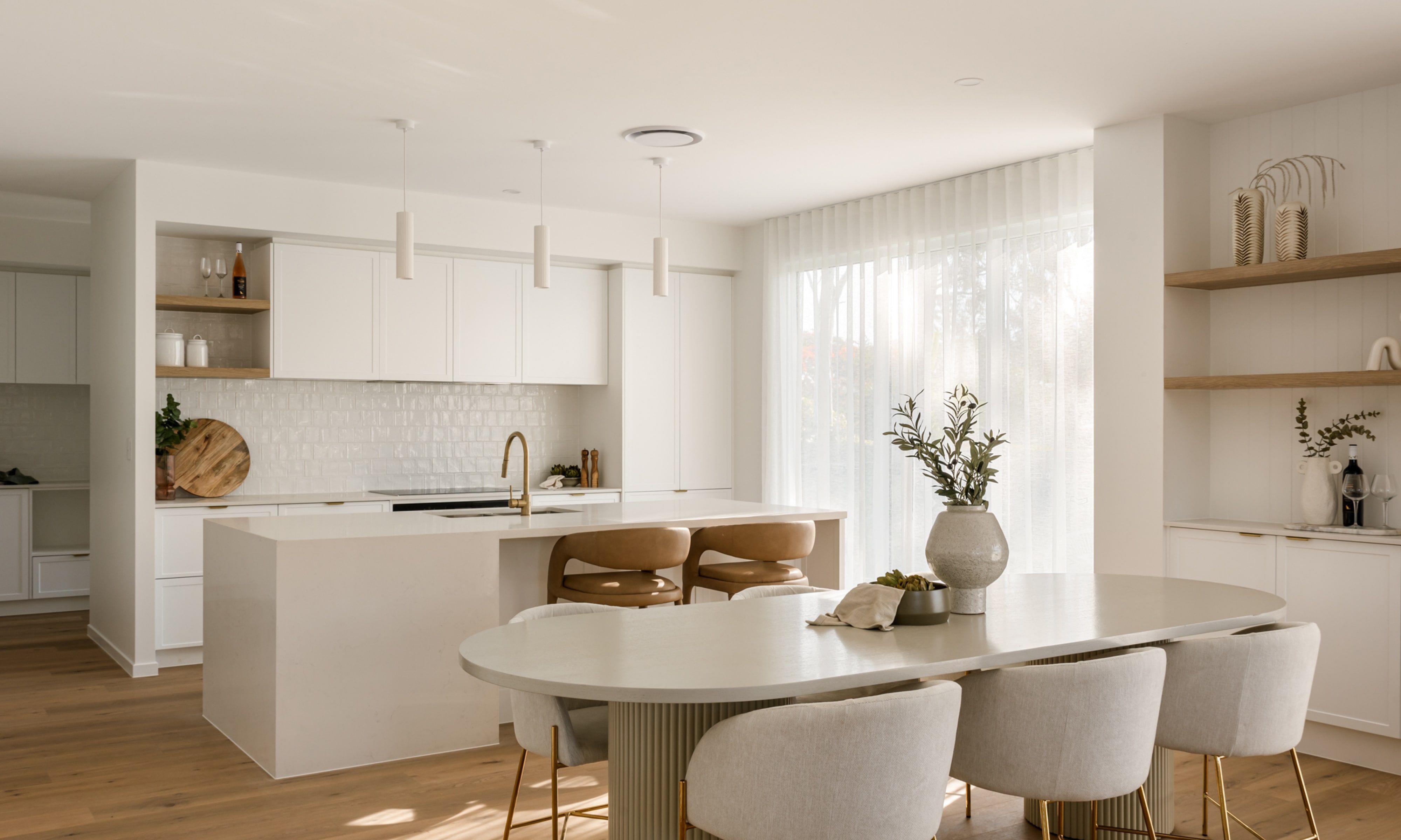 Bespoke kitchen and dining in Pilgrim Homes custom designed home for Hamilton Street family in Tingalpa