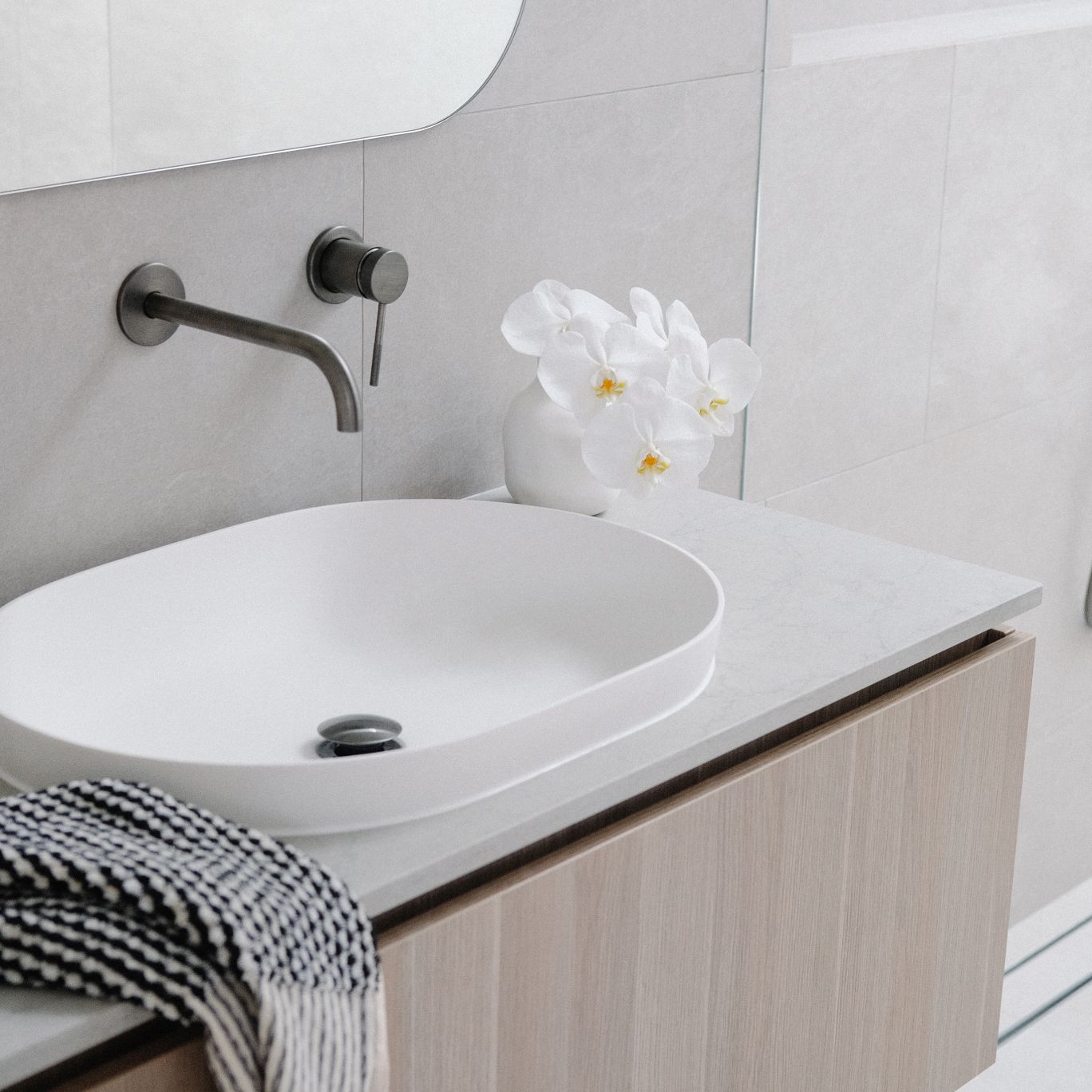 Luxury bathroom in Pilgrim Homes custom designed home for Mayfield Road family in Moorooka