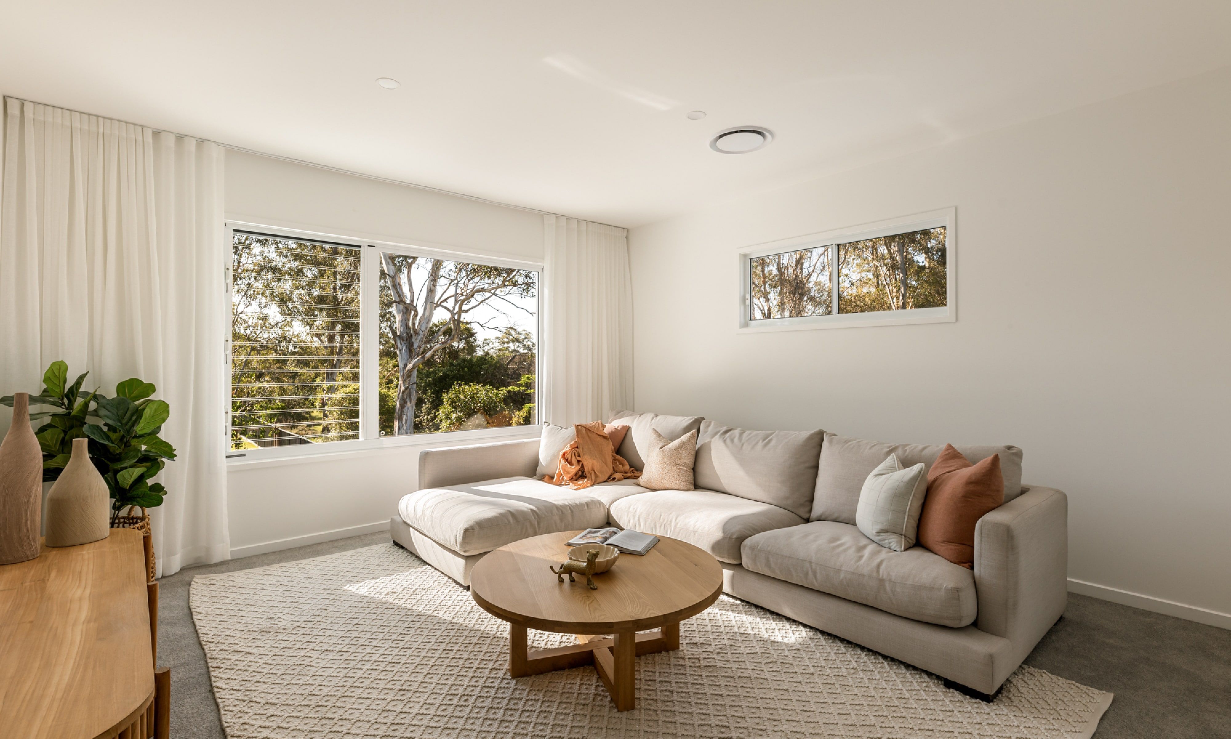 Beautiful lifestyle living in Pilgrim Homes custom designed home for Hamilton Street family in Tingalpa