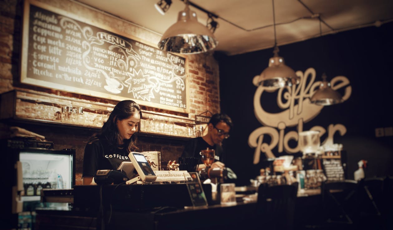 4 Ways to Make your Cafe Stand Out from the Competition 