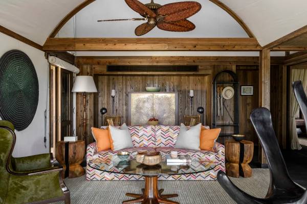 Xigera Lodge luxury decor suite
