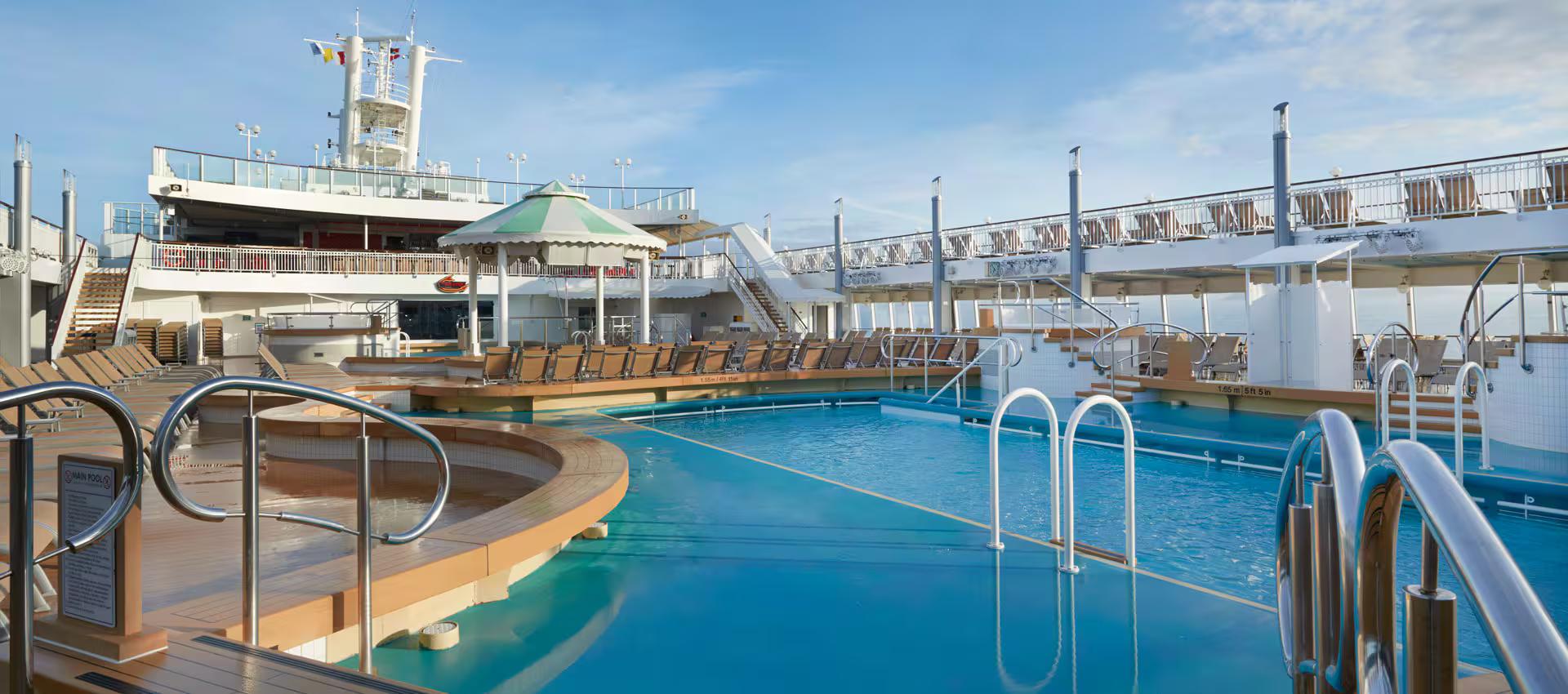 Norwegian Jade - Pool Deck