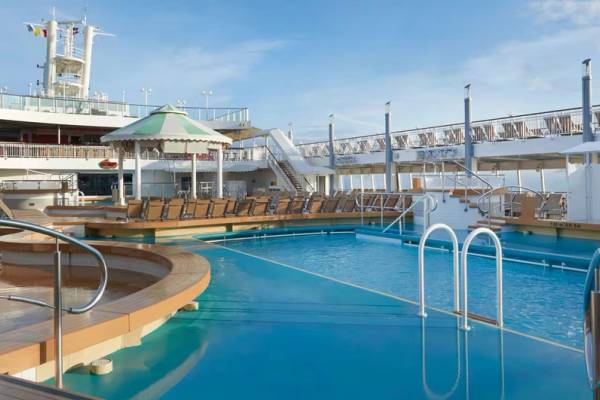 Norwegian Jade - Pool Deck