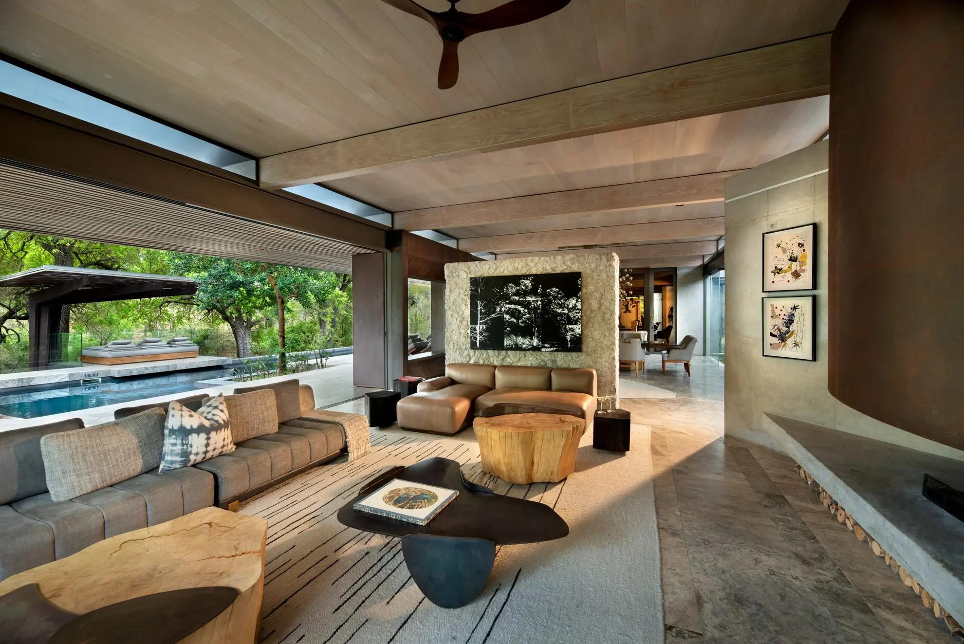 Cheetah Plains Lodge lounge