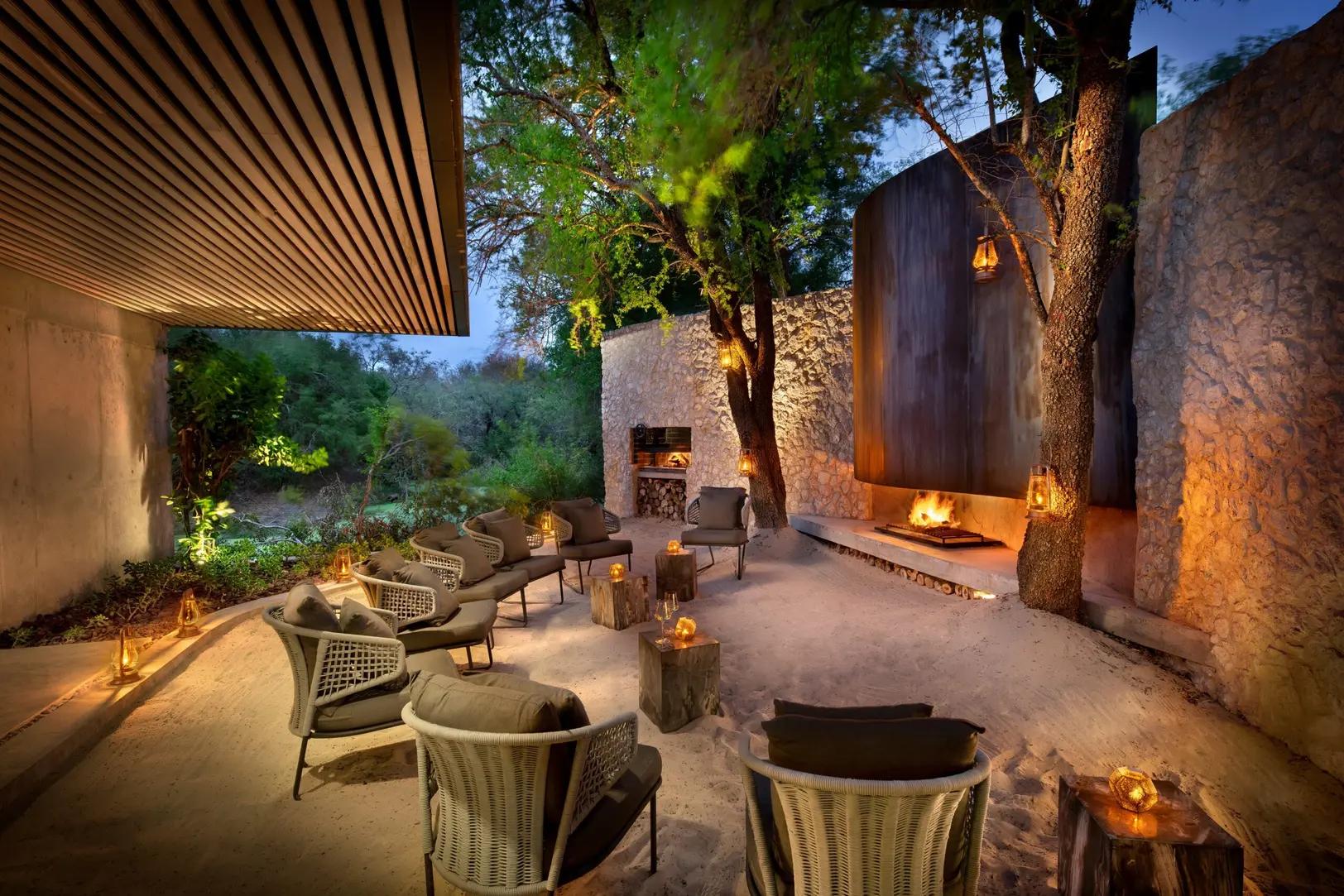 Cheetah Plains Lodge outside seating area