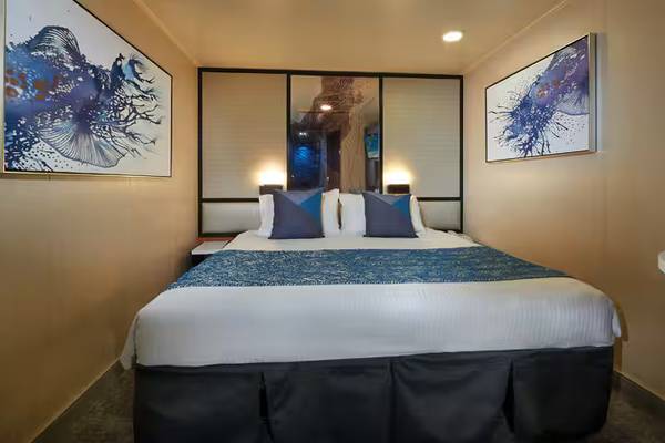 Inside cabin on Norwegian Dawn