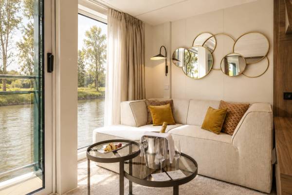 AMADEUS Aurea - Stateroom Suite Mozart Deck