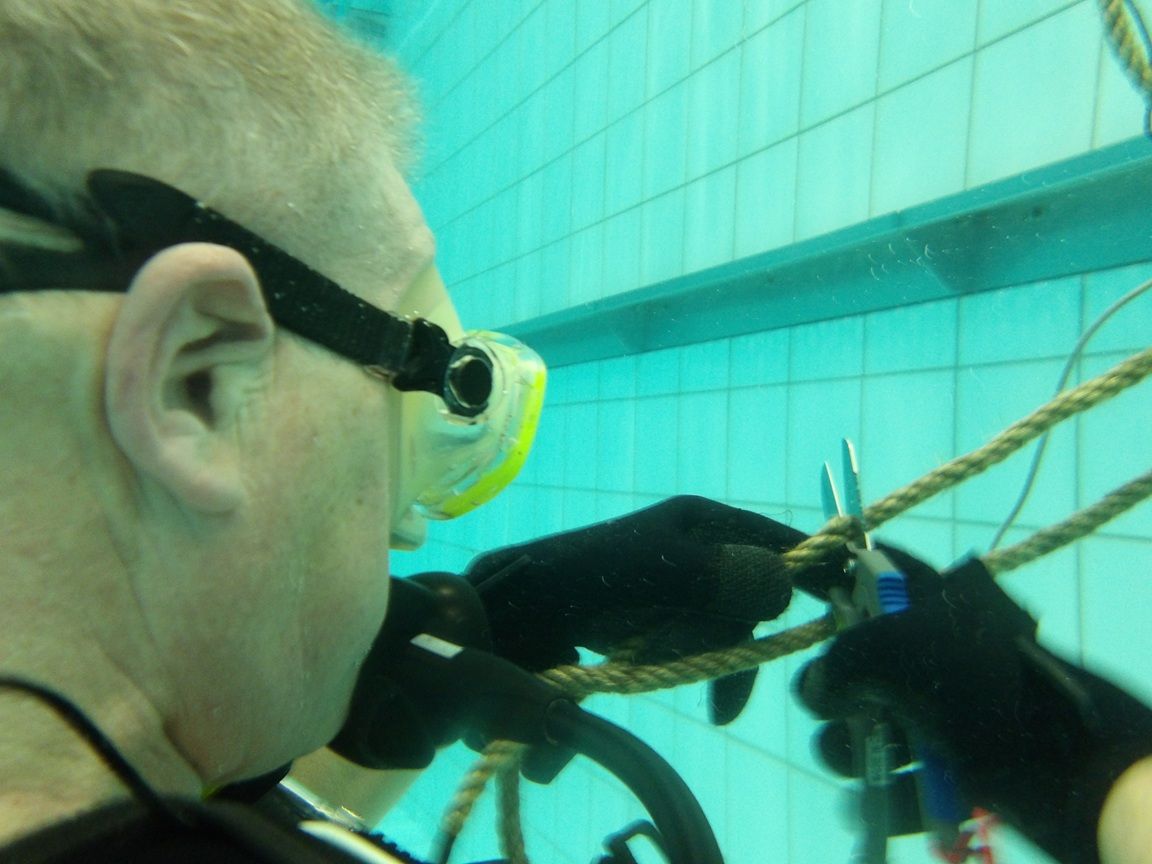 Blijf kalm – nettraining tijdens de persluchtavond bij Duikteam Best