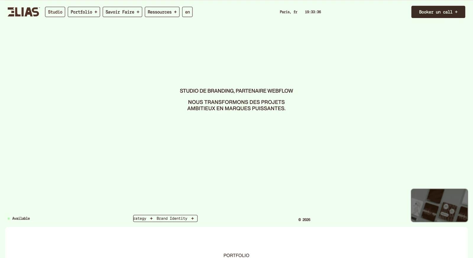 Page d'accueil de Studio Elias, studio de branding partenaire Webflow base a Paris