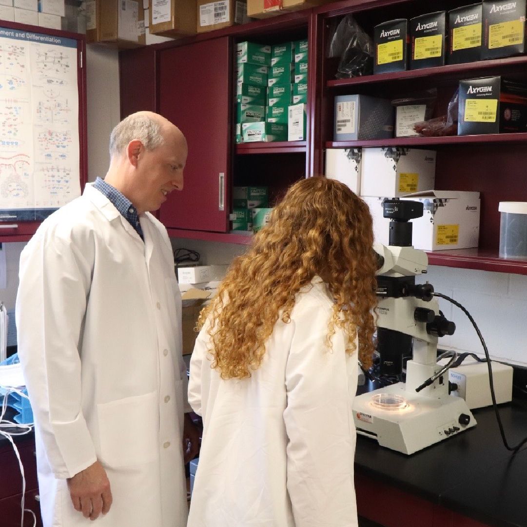 John Lamar, PhD, and Sarah McMullan, PhD Candidate in the Lamar Lab