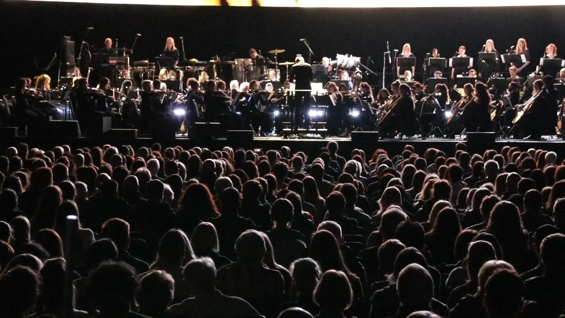 Planet Earth III - Live in Concert 10