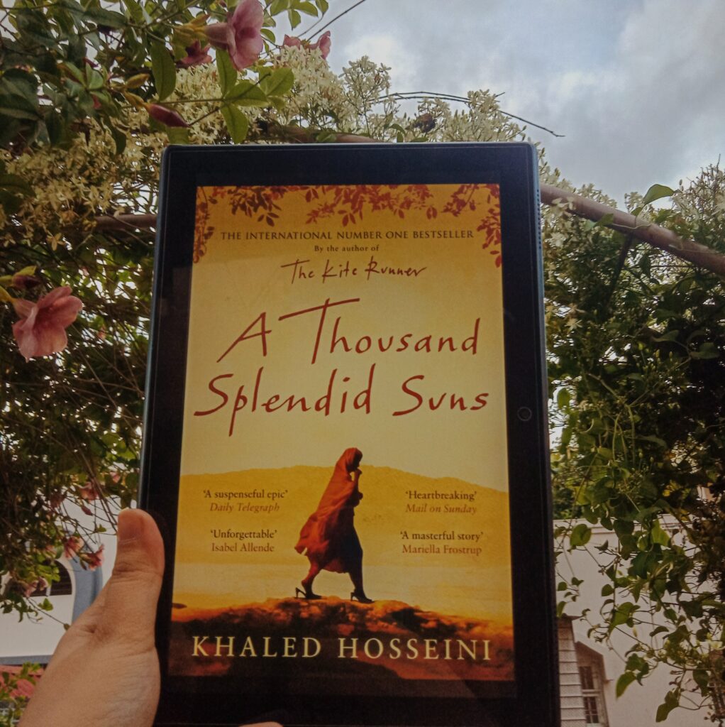 A THOUSAND SPLENDID SUNS BY KHALED HOSSEINI