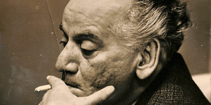 Faiz Ahmad Faiz: Through Mujtaba Hussain's Lens